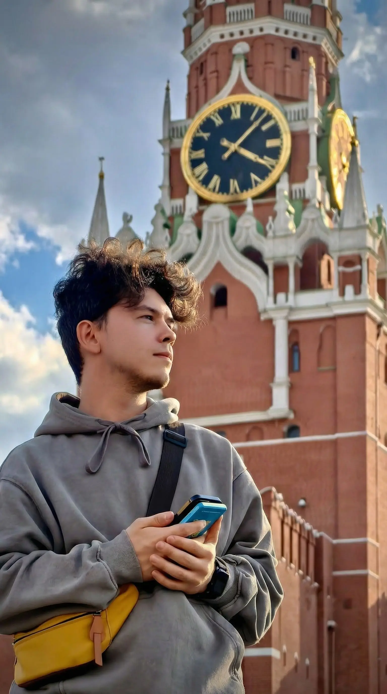 РОБЕРТ КАВАЕВ